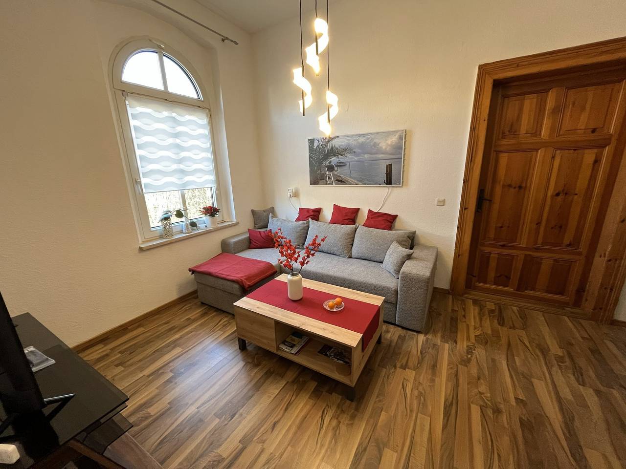 Ganze Wohnung, Apartment 'Haus Silky' mit privatem Pool, Garten und Wallbox in Weida, Region Greiz