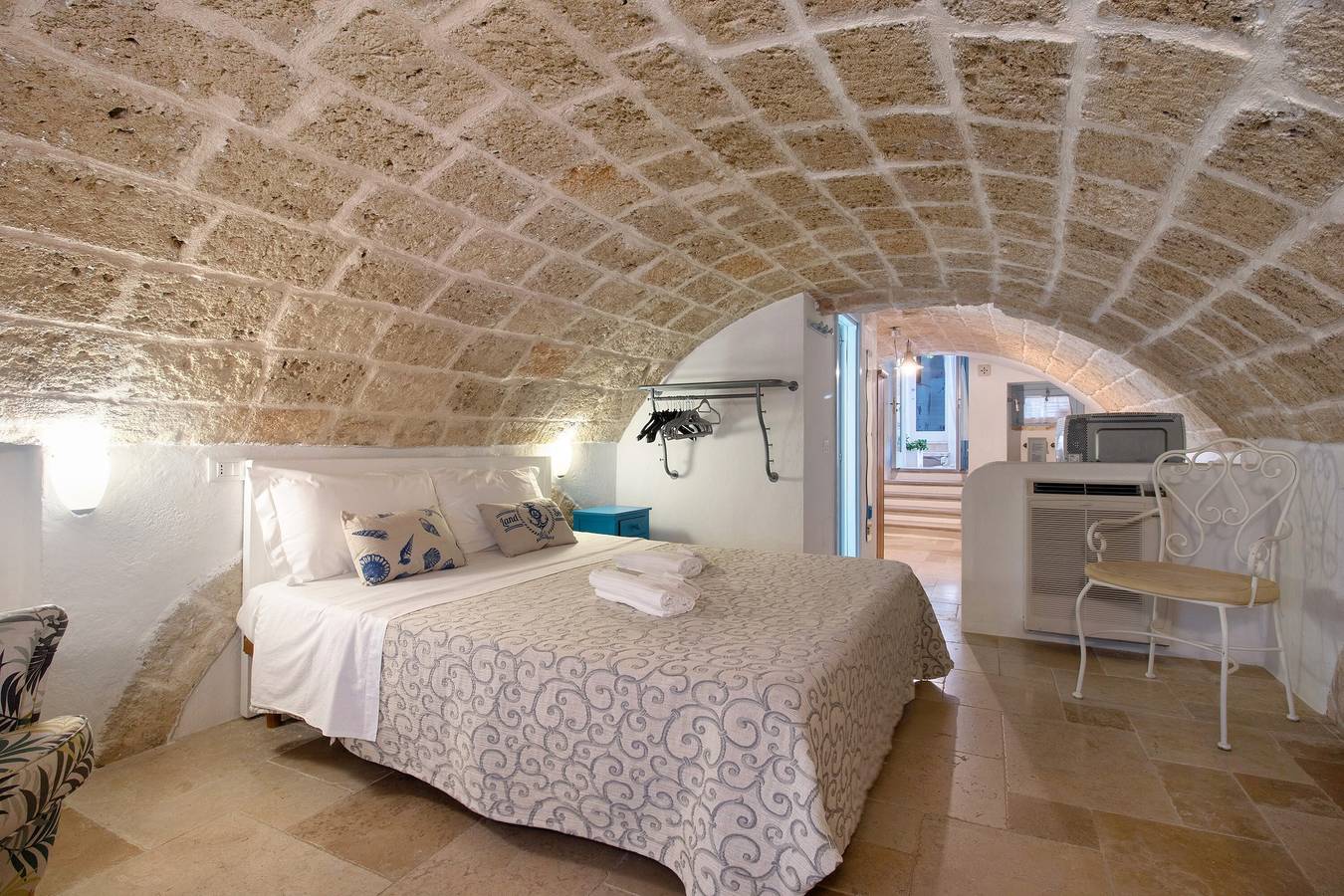 Appartement entier, Appartement 'Pescatore' avec Wi-Fi et climatisation in Monopoli, Province de Bari