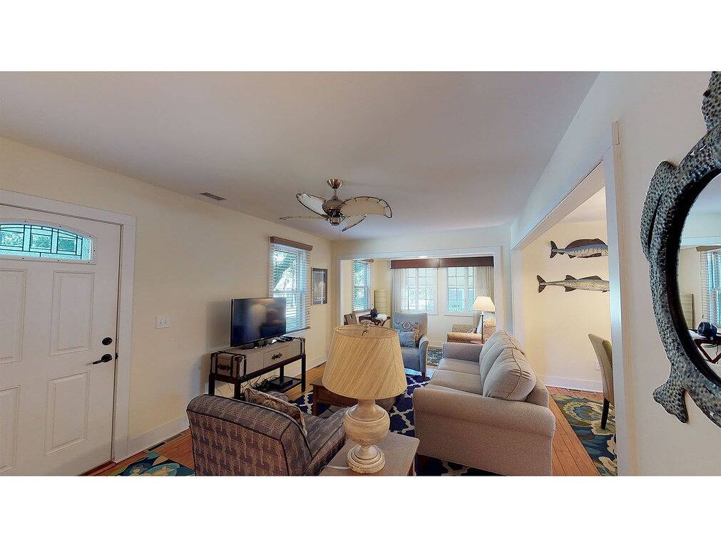 Palmenhof 5. Wundersch���n eingerichtetes Haus mit viel Platz im Freien in Isle of Palms, Charleston County