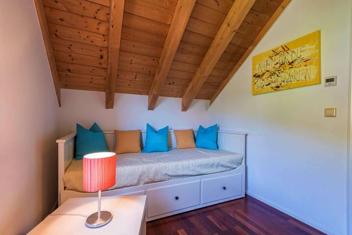 Ferienhaus für 14 Personen, mit Whirlpool und Sauna sowie Garten in Kinzigtal - 2