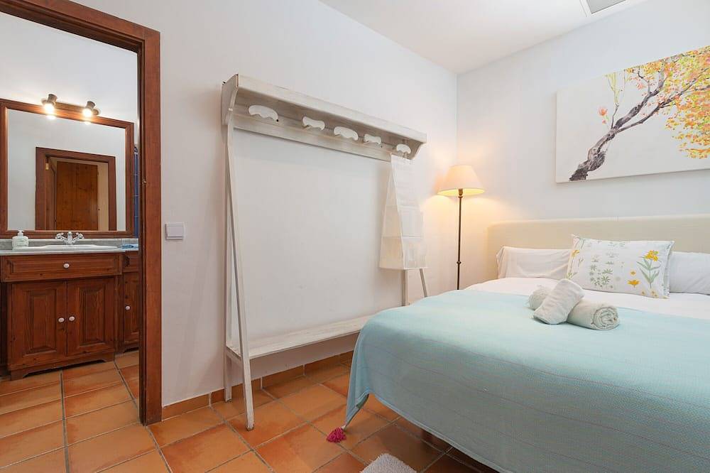 Can Fressa - Magnificent manor house with private pool and free Wifi in Alaró, Majorca Center