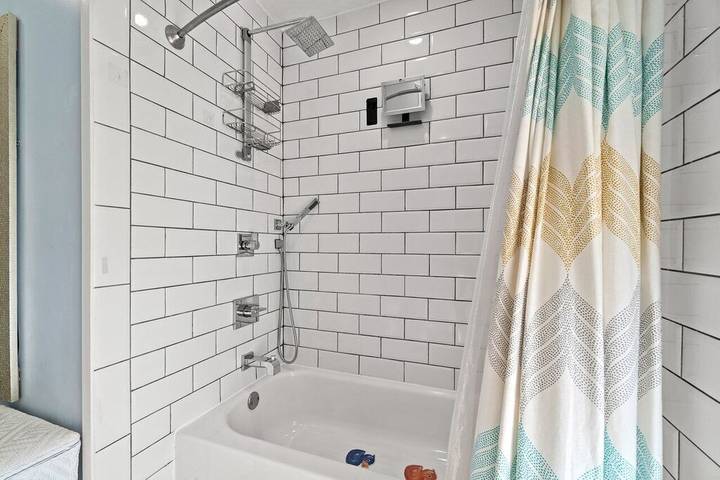 Vacation rental for 8 people, with hot tub and yard in Boynton Beach