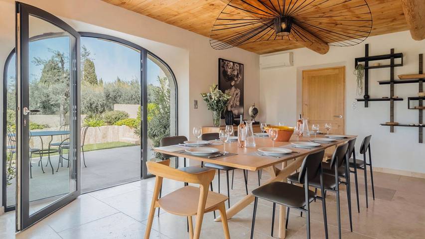 Location de vacances pour 10 personnes, avec jardin et terrasse, animaux acceptés à Maussane-les-Alpilles - 4