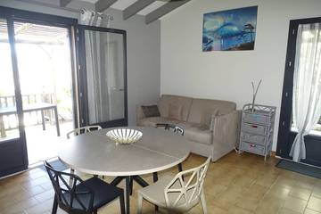 Villa pour 4 Personnes dans Santa Giulia, Porto-Vecchio, Photo 4