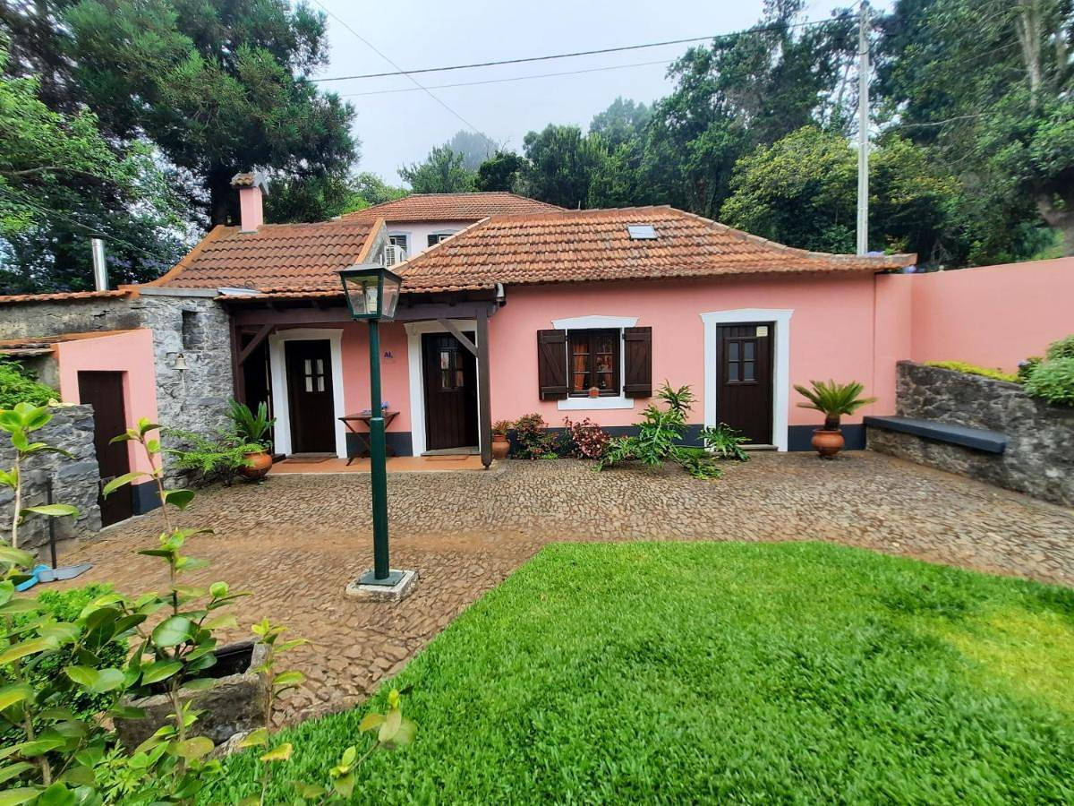 Casa Rosa in Camacha, Madeira