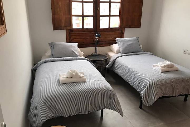 Apartamento entero, Impresionante apartamento de 2 dormitorios en primera linea in Puerto del Carmen, Lanzarote