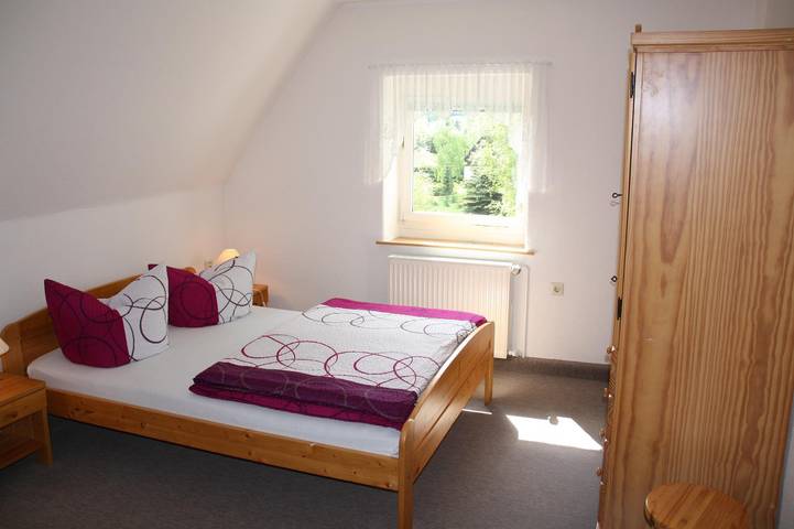 Ferienwohnung für 3 Personen, mit Terrasse und Garten sowie Sauna in Altenberg - 4