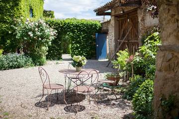 Chambre d’hôte pour 2 personnes, avec jardin dans Rhône