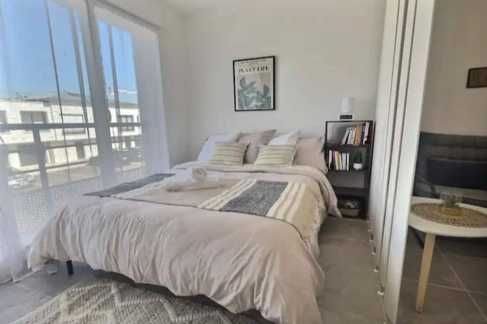 Entire apartment, Charming, cosy studio in Ferrières-en-Brie, Seine-et-Marne