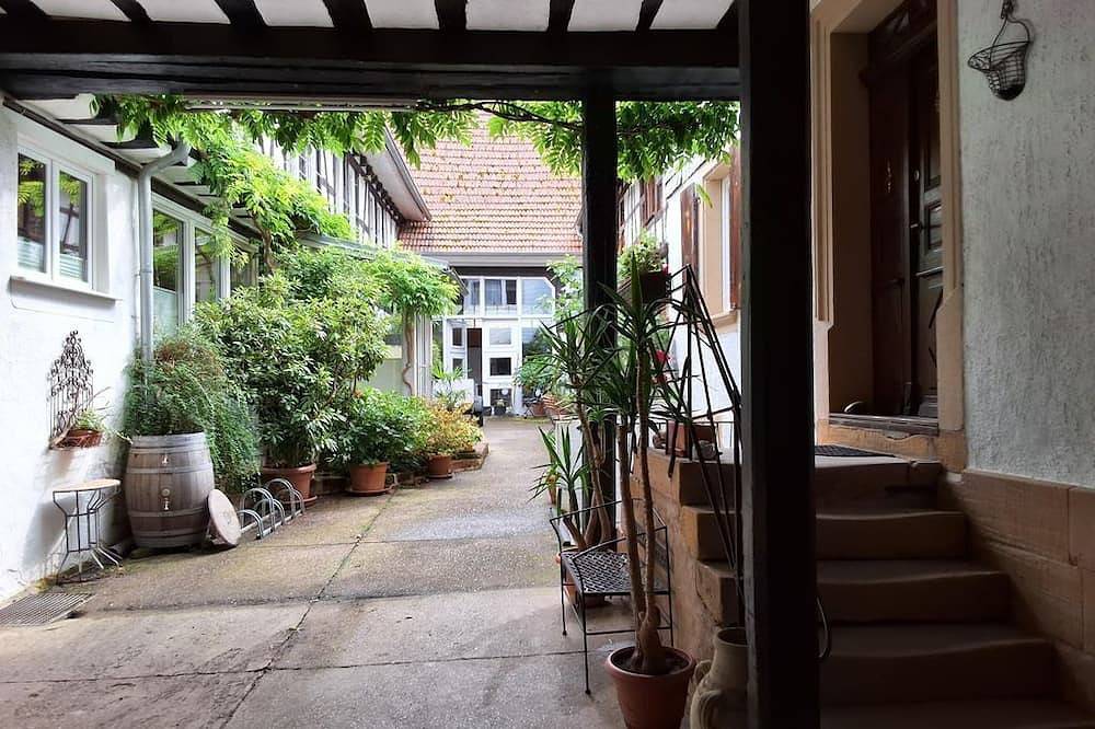 Ganze Wohnung, Gästehaus und Ferienwohnung Im Creativhof - 2-Bettwohnung in Heuchelheim-Klingen, Südliche Weinstraße