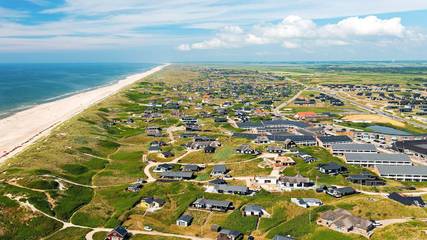 Ferienwohnung für 6 Personen, mit Terrasse und Pool sowie Sauna in Søndervig
