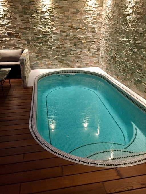 Maison de vacances pour 10 personnes, avec Jacuzzi et Terrasse ainsi que Jardin et Piscine à Vanves