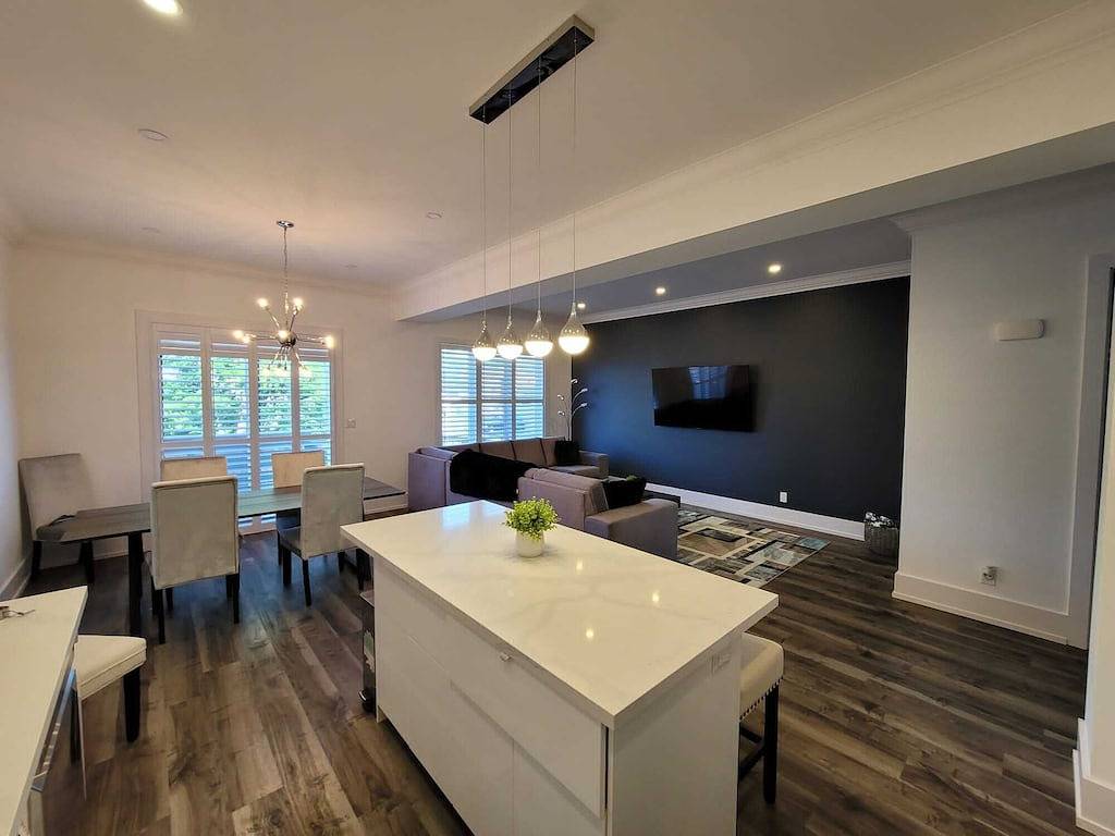 Modern 3 Bedroom House in Niagara Falls in Niagara Falls, Niagara Fälle