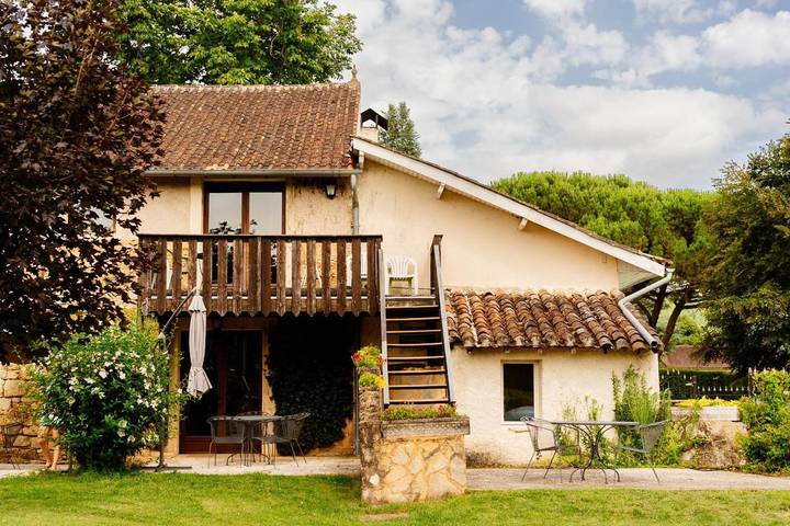 Gîte pour 14 personnes, avec balcon ainsi que piscine et jardin à Prayssac - 2