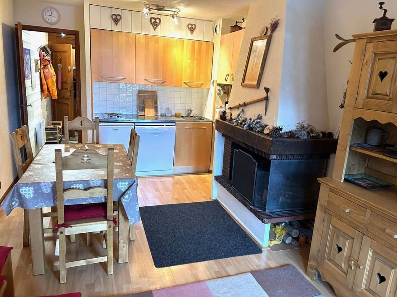 Apartamento entero, Apartamento de 3 piezas en Châtel, cerca de telesilla, estacionamiento incluido in Châtel, Les Portes du Soleil