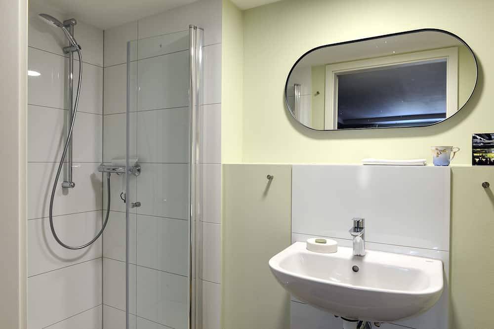 Guest room \"Cantina\", new in the house Am Lottenbach in Weimar, Weimarer Land