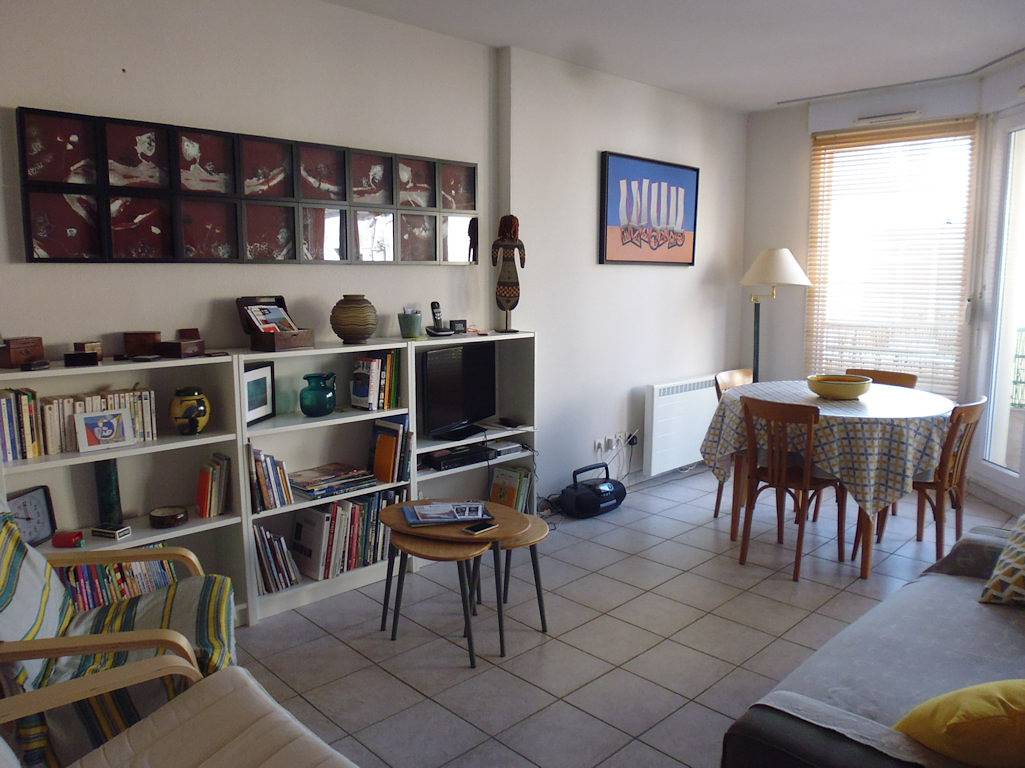 Appartement entier, Appartement centre-ville, balcon, vue dégagée viltrès lumineux in Sète, Côte d'Améthyste