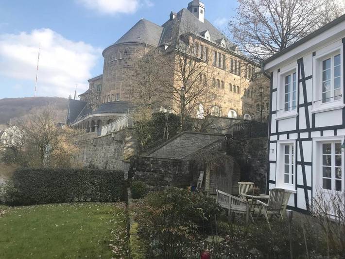 Ferienwohnung für 4 Personen, mit Terrasse und Ausblick in Velbert