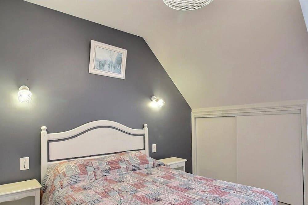 Maison de vacances « Gîte Ty Véranda » avec terrasse privée et jardin commun in Plomodiern, Région de Châteaulin
