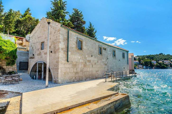 Dom wakacyjny dla 8 osób, z Widok na ocean i Balkon oraz Ogród i Basen w Miasto Korcula