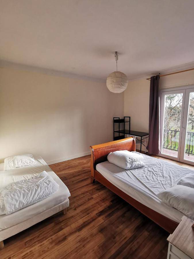 Location de vacances pour 15 personnes, avec vue ainsi que piscine et terrasse à Cintegabelle - 4