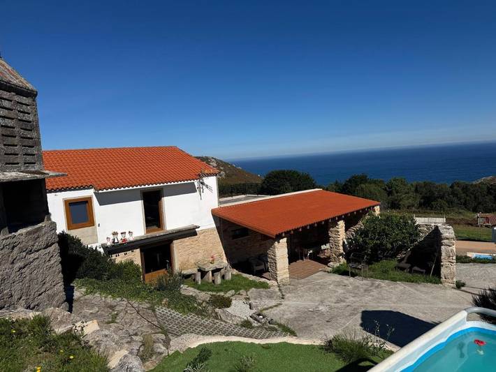 Casa rural con piscina para 6 personas, con Balcón y Terraza además de Jardín y Piscina en Finisterre