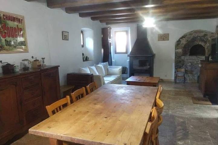 Maison de campagne pour 8 personnes, avec jardin à Sénéchas - 2