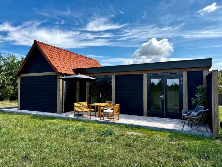 Vakantiehuis voor 4 personen, with Terras and Tuin as well as Sauna and Uitzicht in Zierikzee
