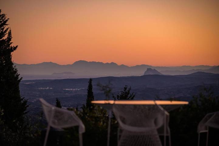 Casa rural para 6 personas, con vistas además de piscina y jardín en Gaucín - 2
