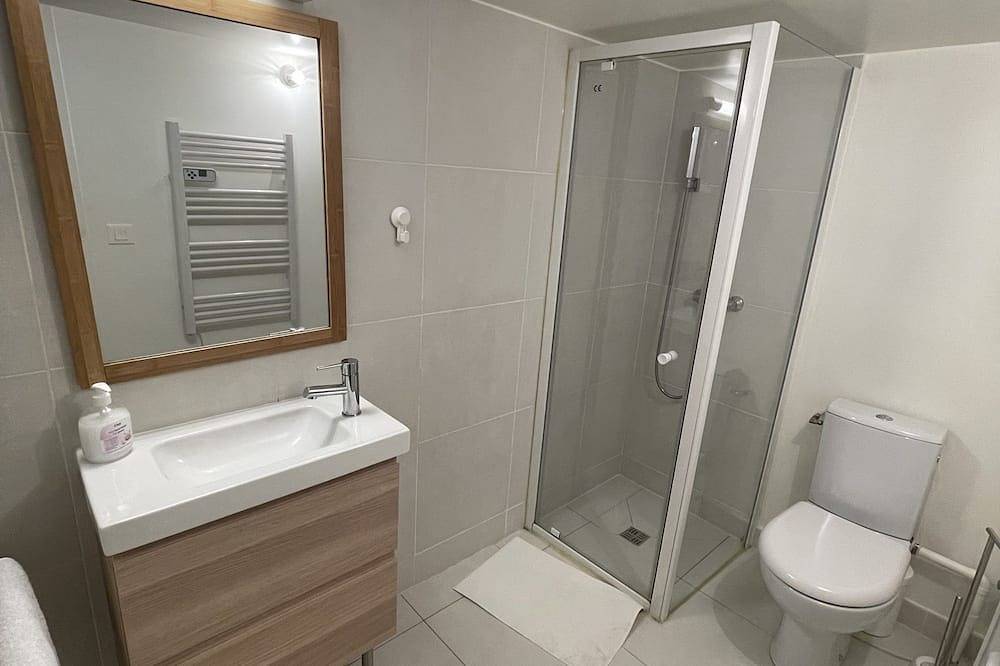 T2 house with terrace and private parking, near M4 and Rer B in Bagneux, Hauts-de-Seine