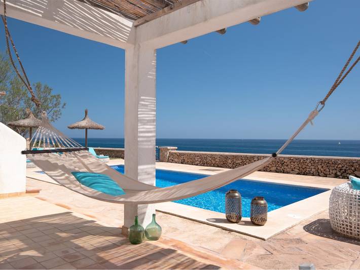 Location de vacances pour 6 personnes, avec vue sur l’océan ainsi que jardin et piscine, adapté aux familles à Majorque du Sud - 2