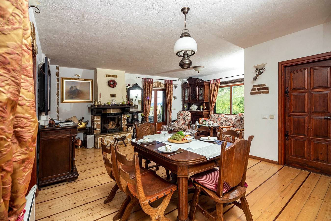 Villa für 12 Personen mit Balkon/Terrasse in Makarska Riviera