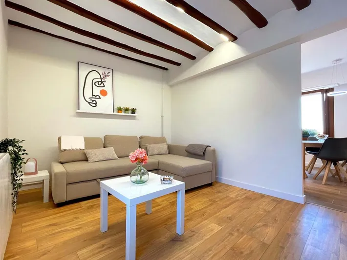 Holiday apartment for 9 people, with balcony and view - 1