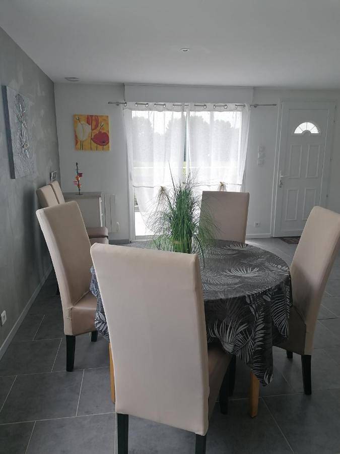 Appartement entier, Appartement indépendant, parking privé, 600m du circuit in Arnage, Sarthe