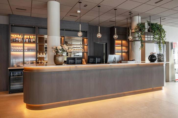Hotel für 4 Personen, mit Ausblick - 1