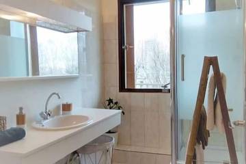 Appartement De Vacances pour 4 Personnes dans Saint-Denis, Seine-Saint-Denis, Photo 2