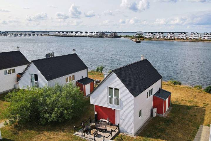 Ferienhaus für 7 Personen, mit Sauna und Whirlpool sowie Garten und Terrasse in Olpenitz