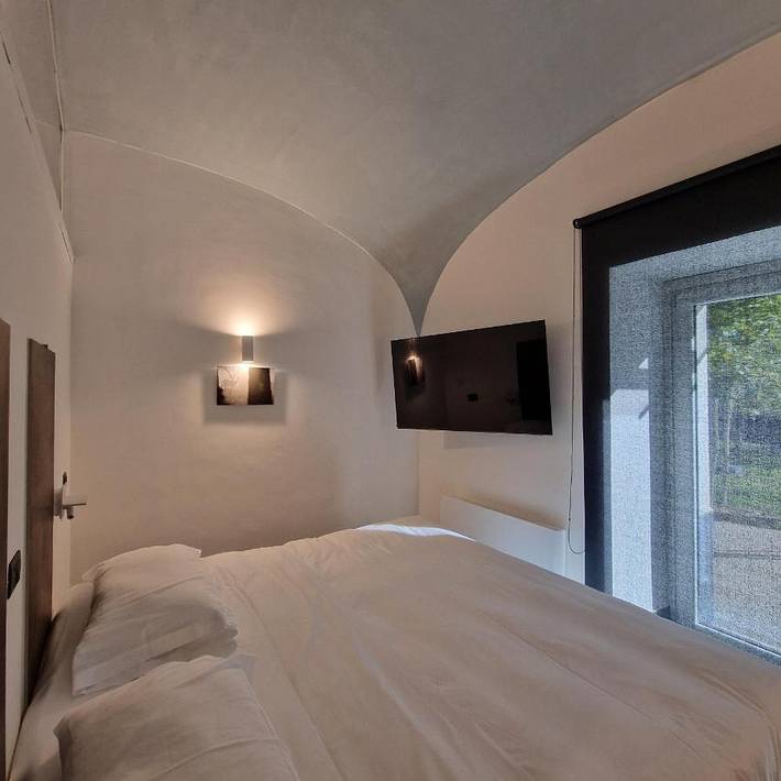 Gîte pour 2 personnes, avec Terrasse et Jacuzzi ainsi que Jardin et Vue à Filignano