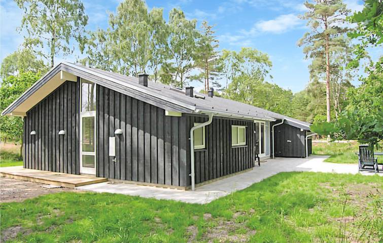Feriehus for 8 personer, med terrasse og jacuzzi samt sauna - 1