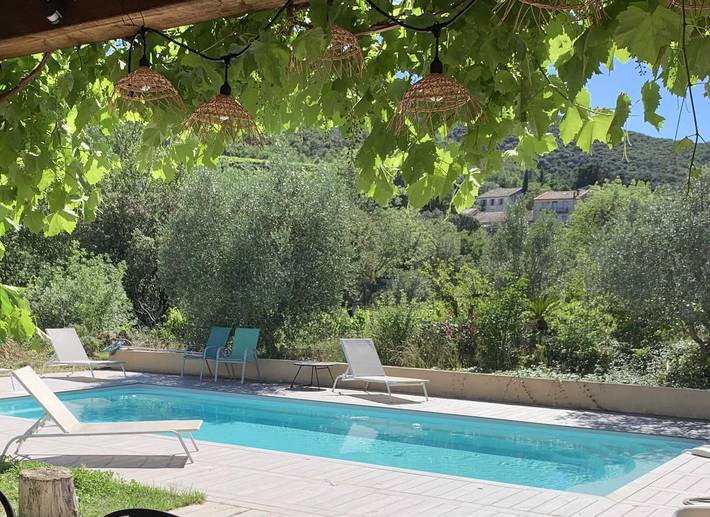 Casa de huéspedes para 4 personas, con jacuzzi además de piscina y jardín - 1