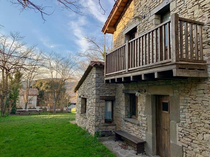 Location de vacances pour 8 personnes, avec Terrasse ainsi que Jardin et Vue à Tavertet