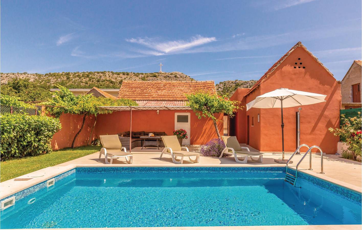 Ferienhaus für 6 Personen mit Terrasse in Dalmatinisches Zagora