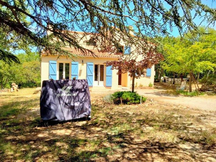 Location de vacances pour 6 personnes, avec terrasse ainsi que jardin et vue, animaux acceptés à Plan-d'Aups-Sainte-Baume - 2