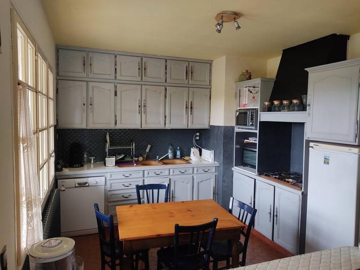 Gîte pour 9 personnes, avec vue sur le lac et piscine ainsi que terrasse et jardin à Créancey (Côte-d'Or) - 4