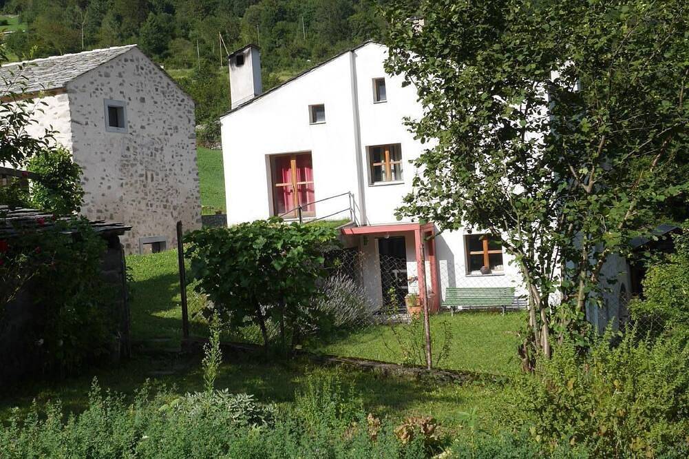 Ferienhaus Brusio für 1 - 6 Personen mit 3 Schlafzimmern - alleinstehendes Ferienhaus in Brusio, Livigno Alpen