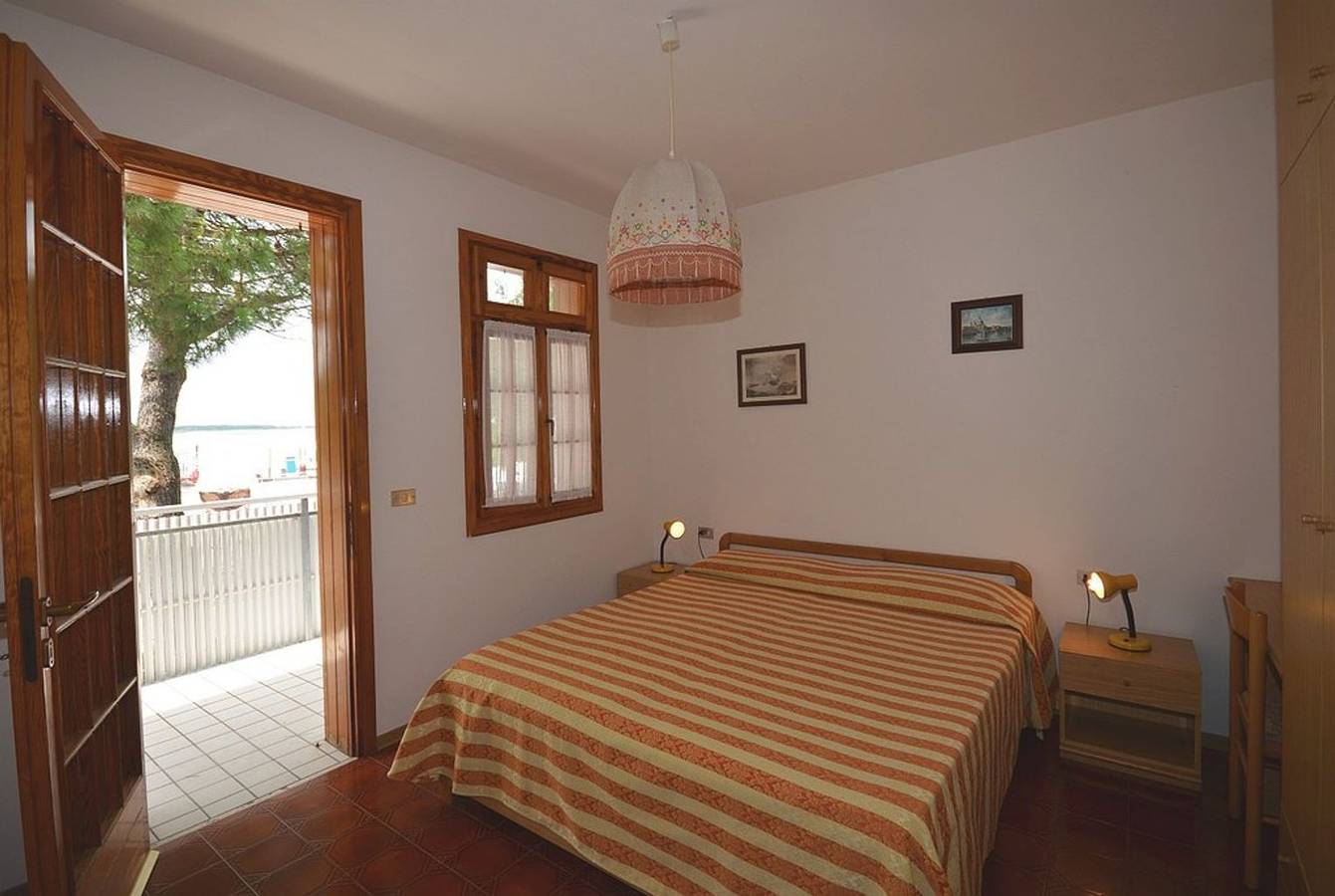 Komfortable Villa inmitten einer grünen Landschaft in Bibione, San Michele al Tagliamento