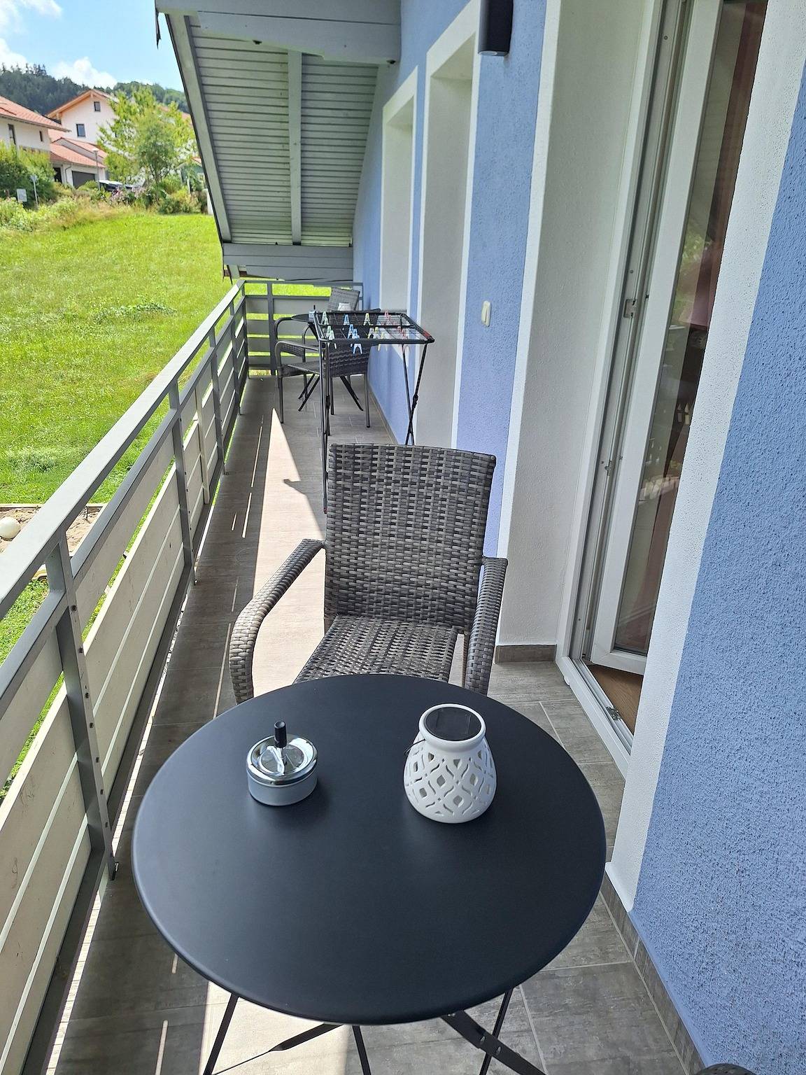 Ganze Ferienwohnung, Haus Seeglück - Ferienwohnung 110qm, 2 Schlafzimmer, Garten & Balkon in Tachinger See, Taching am See