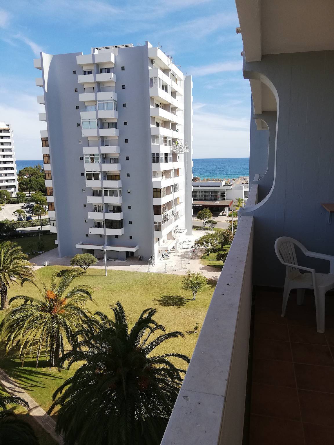 Ganze Wohnung, Apartment 'Alvorada Divinal' mit Meerblick, privatem Garten und Balkon in Alvor, Faro Distrikt