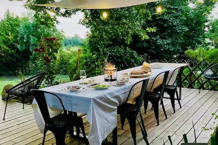 Location de vacances pour 7 personnes, avec Terrasse et Vue à Péreuil