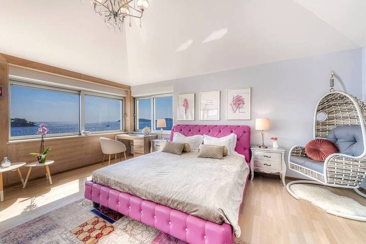 Villa pour 12 personnes, avec jardin ainsi que terrasse et piscine à Lozica - 3